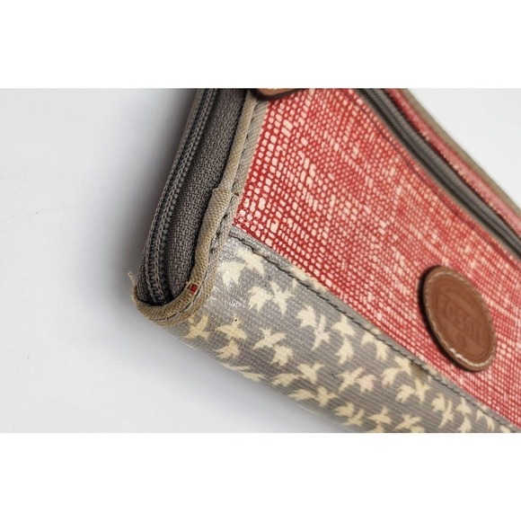Fossil Long Live Vintage Long Wallet Red Checkered & Birds Zip Around PVC Coated - Picture 9 of 11